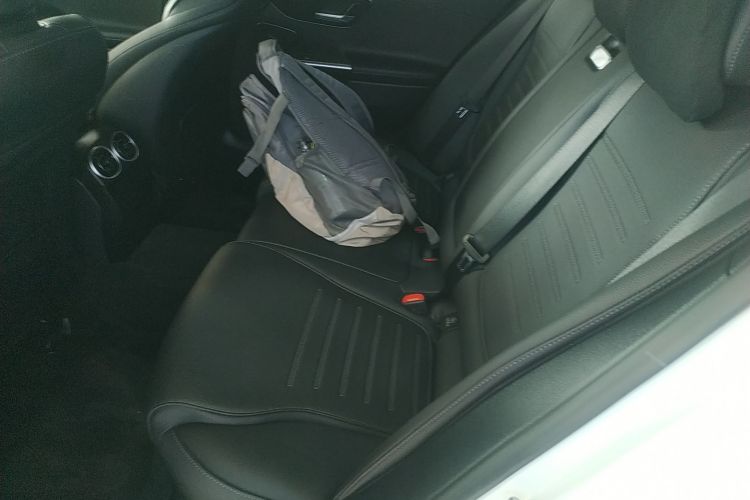 奔驰C级 2023款 改款 C 200 L 运动版中控内饰21