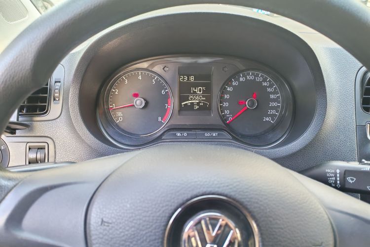 大众 Polo 2016款 1.4L 手动风尚型中控内饰14