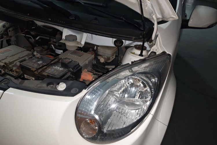 江汽集团 江淮iEV6E 2018款 升级版 iEV6E 豪华智能型局部细节9007