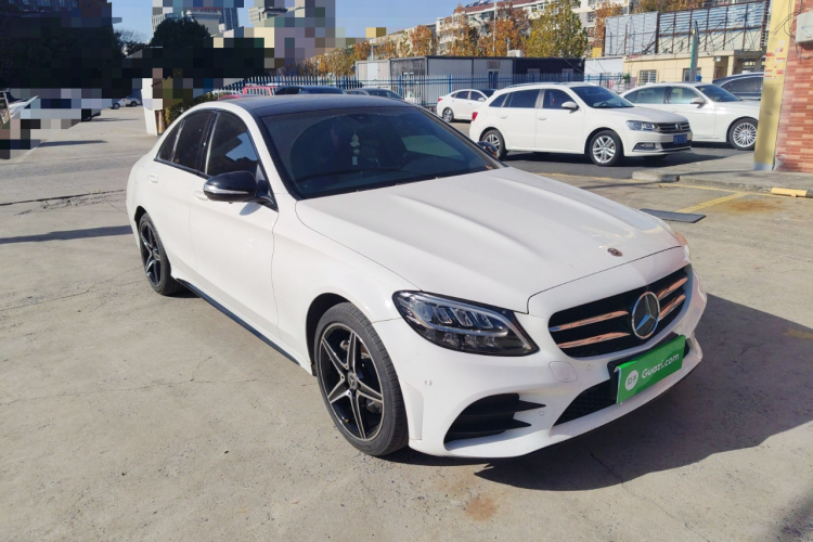 奔驰C级 2019款 C 260 运动版 4MATIC车身外观3