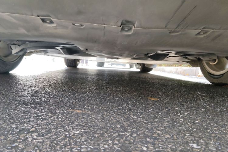 特斯拉 Model Y 2022款 后轮驱动版局部细节9009