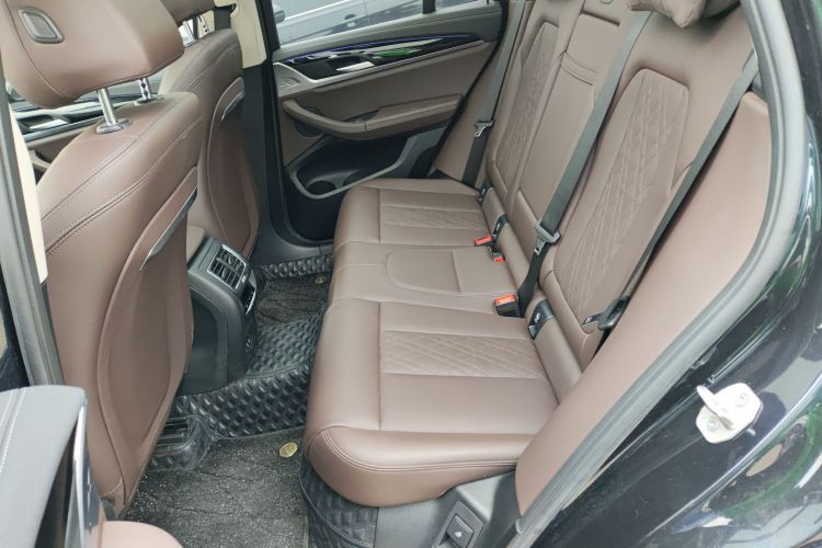 宝马X3 2022款 xDrive25i M运动套装中控内饰21