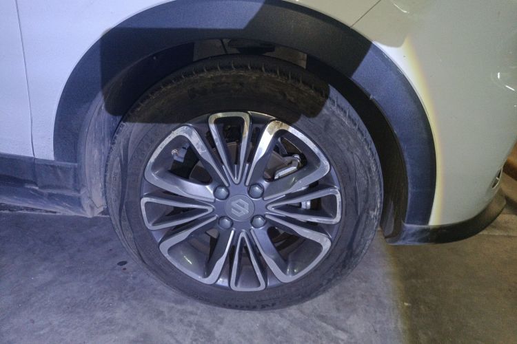 零跑汽车 零跑T03 2021款 400轻享版 三元锂车身外观10