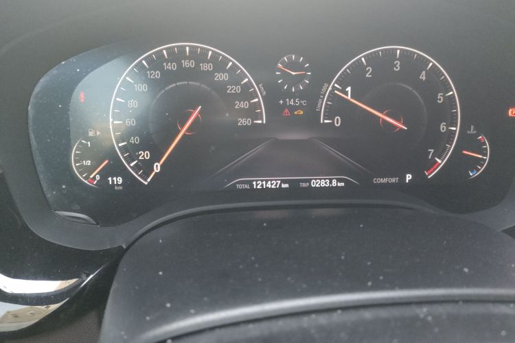 宝马5系 2018款 525Li M运动套装中控内饰15