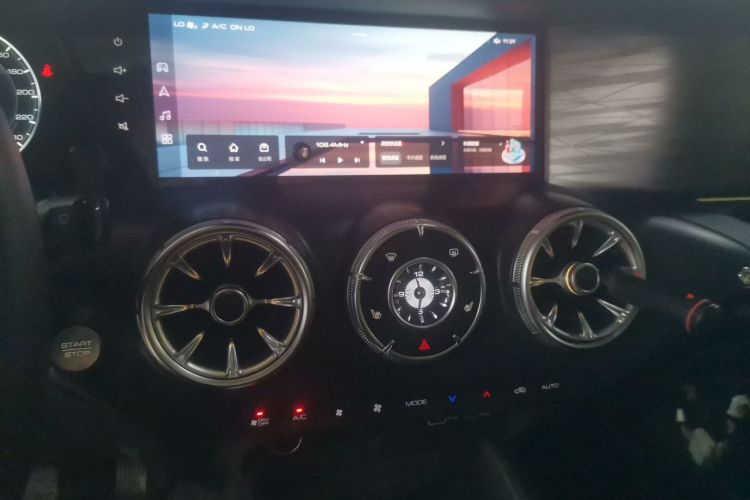 坦克300 2023款 2.0T 铁骑02局部细节16