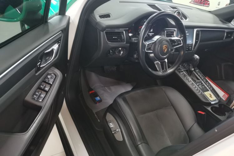 保时捷 2017款  Macan 2.0T中控内饰20