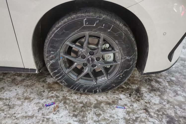 比亚迪 海豹06新能源 2025款 DM-i 智驾版 80KM豪华型车身外观10