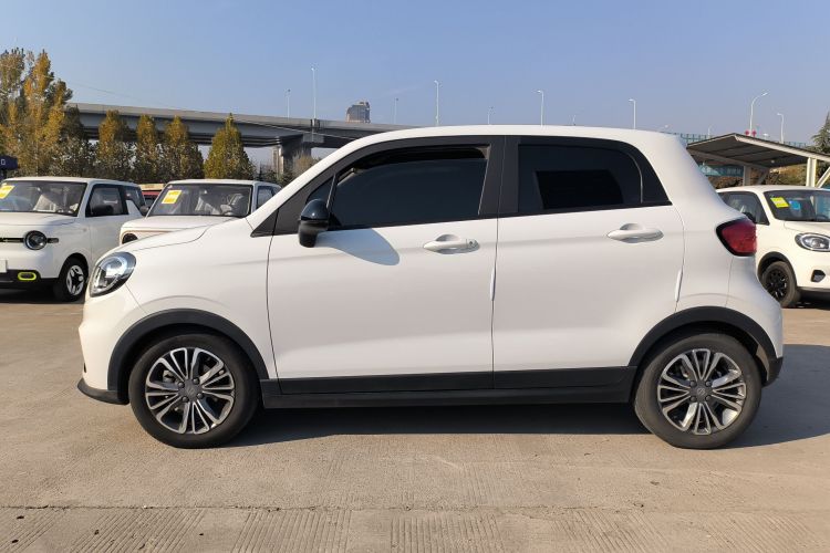 零跑汽车 零跑T03 2024款 403舒享版车身外观4