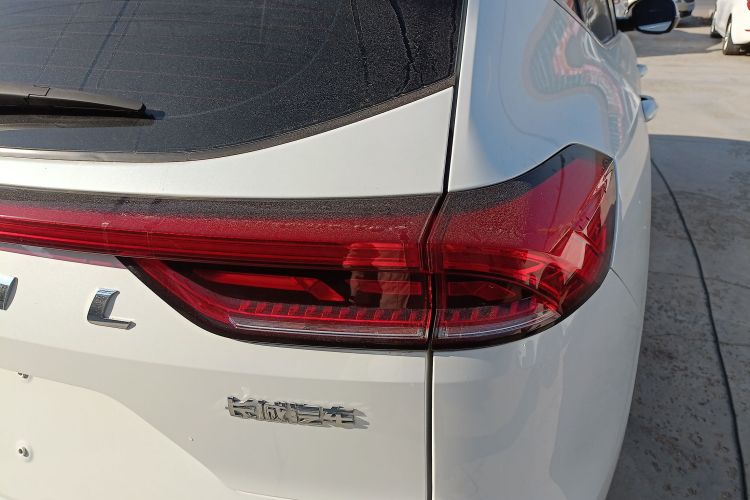 哈弗H6 2023款 国潮版 1.5T 自动冠军版车身外观9