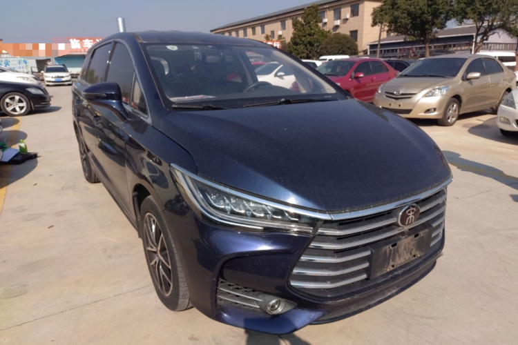 比亚迪 宋MAX 2017款 1.5T 手动智联豪华型 7座车身外观3