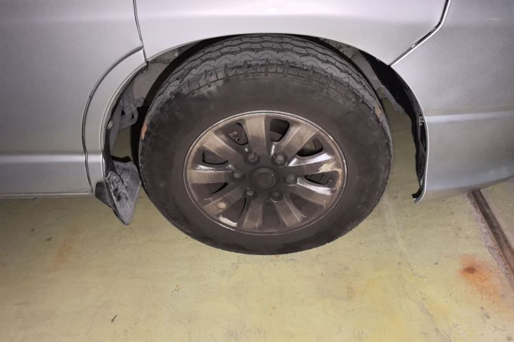 金杯 阁瑞斯 2015款 2.0L经典版 标准型长轴7/9座车身外观6007