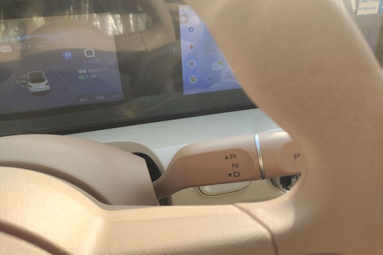 五菱汽车 五菱缤果 2025款 333km 悦享款中控内饰18