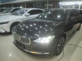 沃尔沃S90 2023款 B5 智逸豪华版