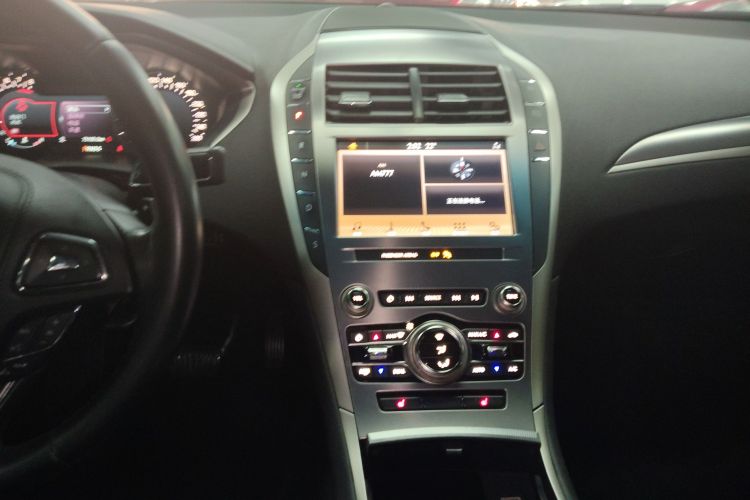 林肯MKZ  2.0T 尊悦版 国VI中控内饰16