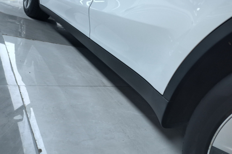 特斯拉 Model Y 2021款 长续航全轮驱动版局部细节9002