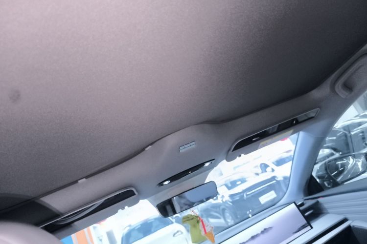 吉利银河 银河E8 2024款 550km 后驱PRO中控内饰22