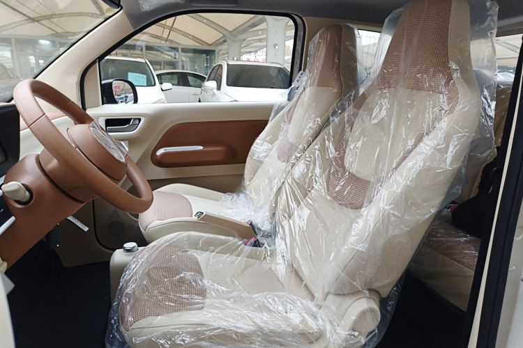 五菱汽车 宏光MINIEV 2024款 第三代 215km 青春版中控内饰19