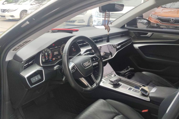 奥迪A6L 2021款 40 TFSI 豪华致雅型中控内饰12