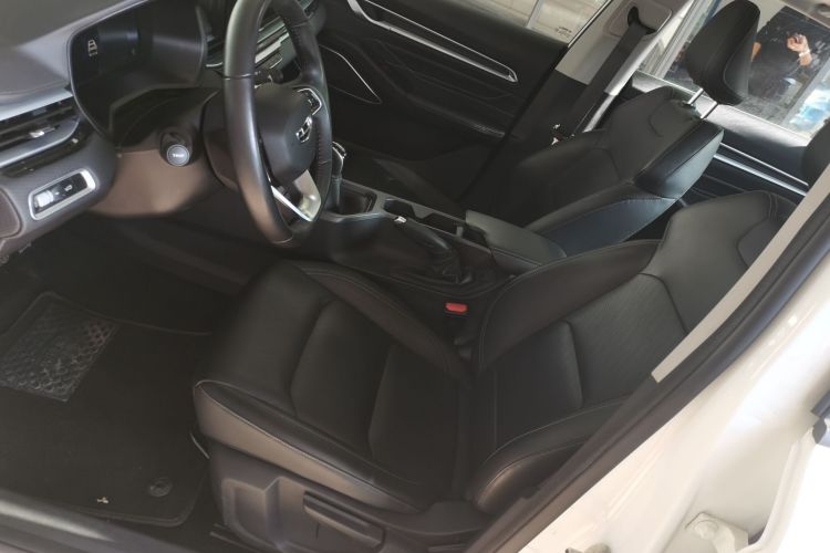 吉利汽车 帝豪 2022款 第4代 1.5L 手动豪华型局部细节19