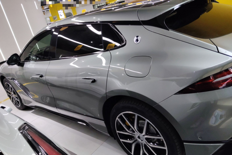 腾势Z9GT 2024款 1100四驱Pro版车身外观6003