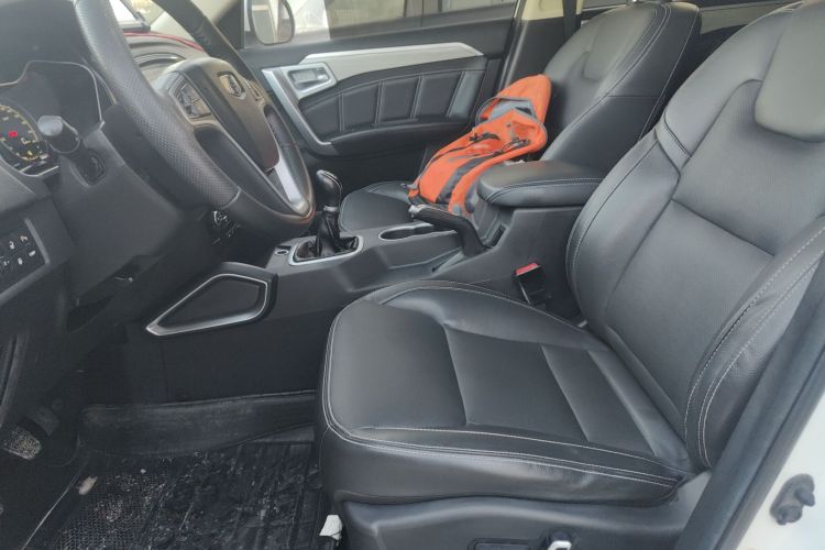 吉利汽车 远景X6 2016款 1.8L 手动尊贵型中控内饰19