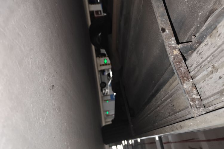 日产 逍客 2012款 2.0XV 雷 CVT 2WD局部细节9004