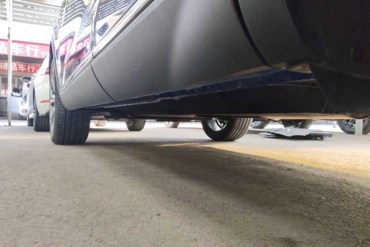 红旗HS5 2019款 2.0T 智联旗领四驱版局部细节9002