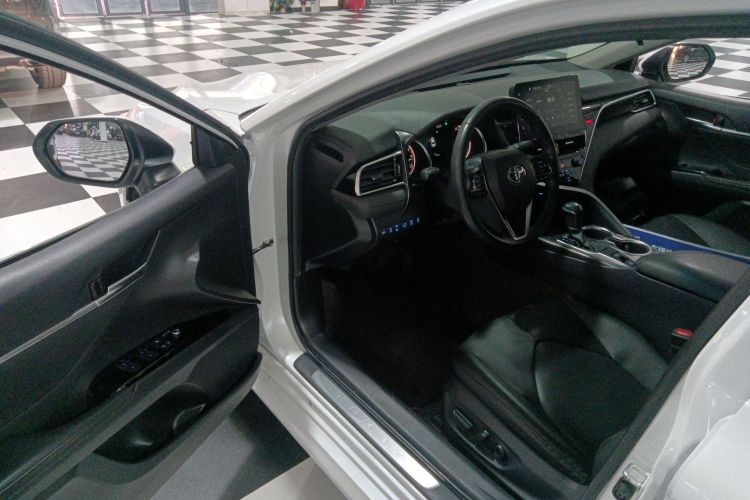 丰田 凯美瑞 2021款 2.0G 豪华版中控内饰20