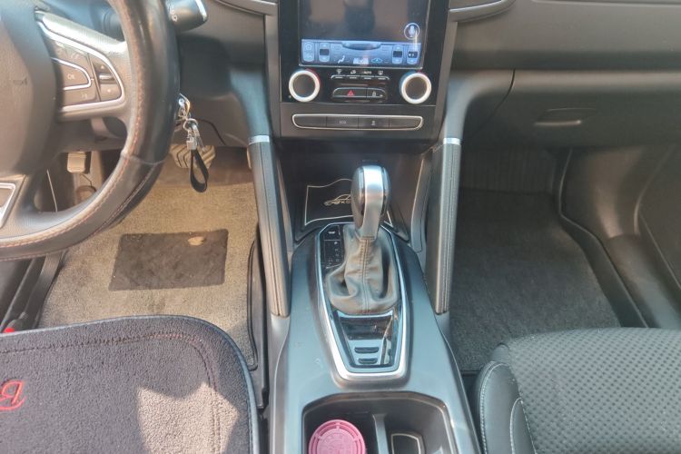 雷诺 科雷傲 2018款 2.0L 两驱舒适版中控内饰18