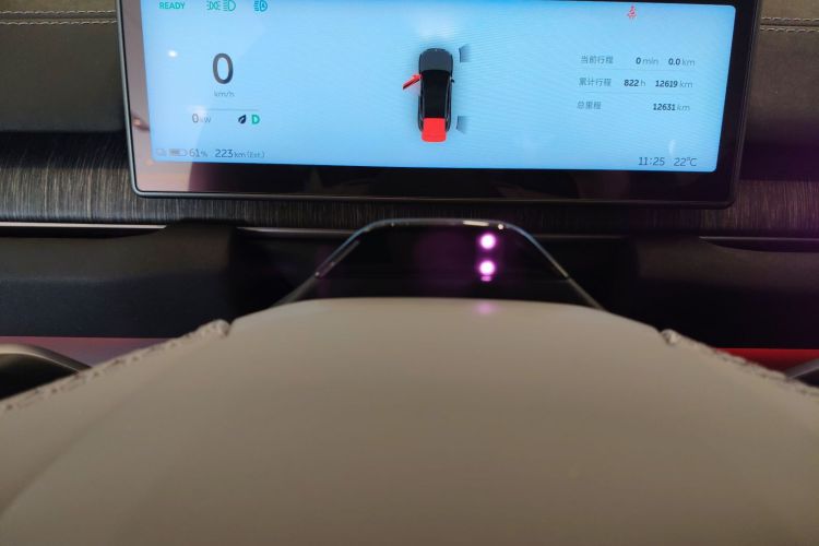 蔚来EC6 2023款 75kWh中控内饰14