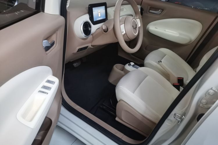 五菱汽车 宏光MINIEV 2025款 四门版 进阶款中控内饰20