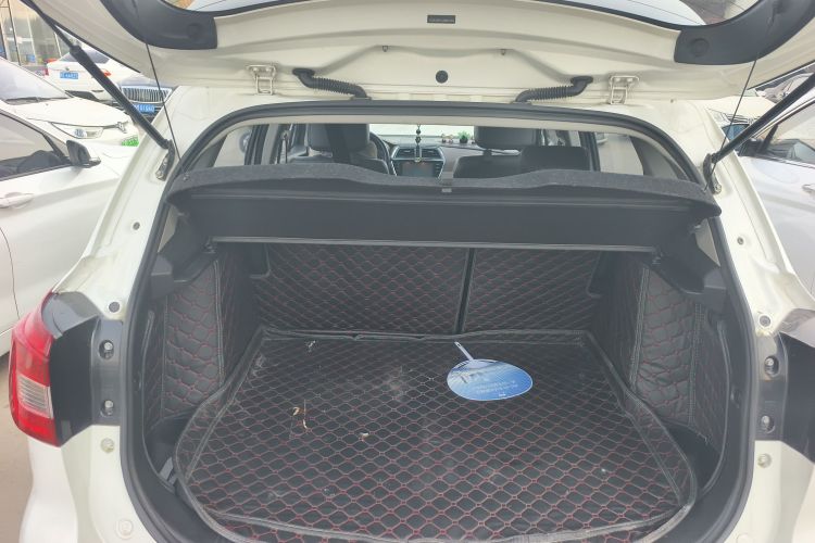 铃木 骁途 2017款 1.6L CVT两驱都市进取型机舱底盘23