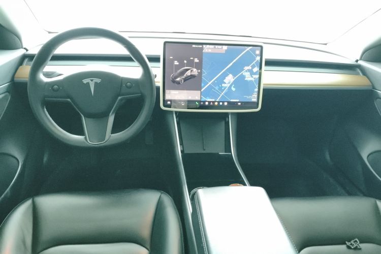 特斯拉 Model 3 2019款 标准续航后驱升级版中控内饰12