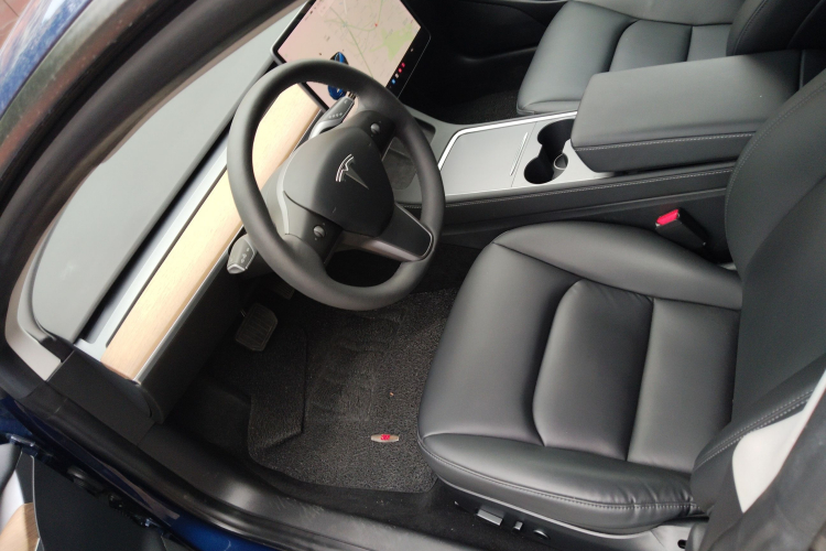 特斯拉 Model 3 2021款 标准续航后驱升级版局部细节19