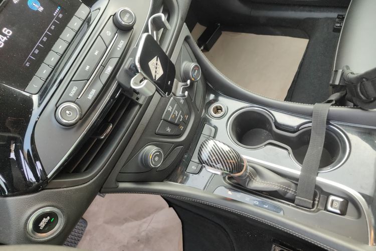 别克 昂科威 2017款 20T 两驱技术型中控内饰18