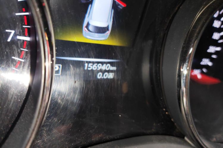 日产 奇骏 2014款 2.0L CVT智领版 2WD中控内饰15