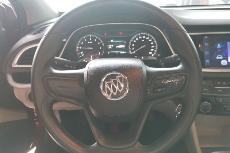 别克 英朗 2015款 15N 自动精英型中控内饰13