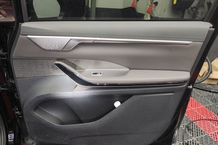 上汽大通MAXUS 大家7 2024款 超混 超长续航版 臻享版中控内饰7003