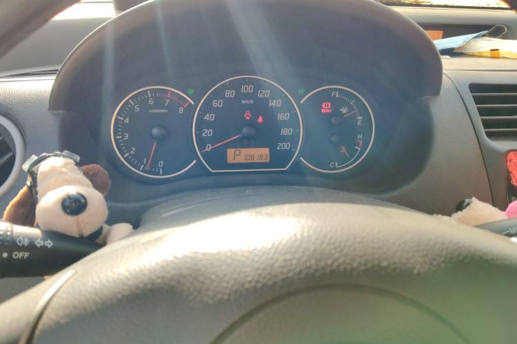 铃木 雨燕 2013款 1.5L 自动20周年限量版中控内饰14