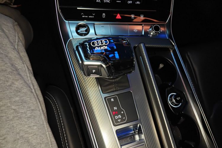 奥迪A6L 2024款 45 TFSI 臻选动感型中控内饰18