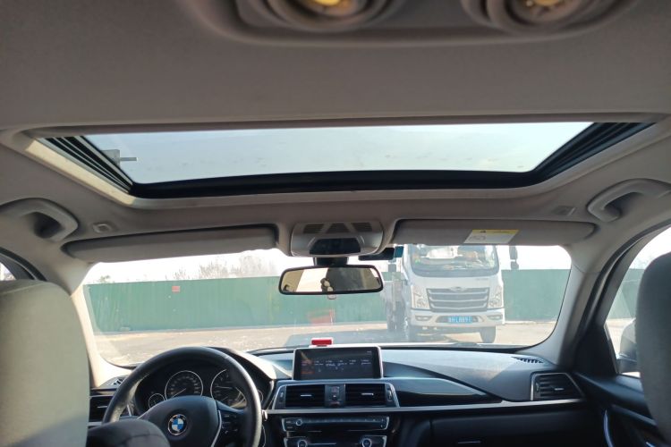 宝马3系 2017款 320Li 时尚型中控内饰22