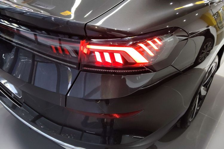 大众 2025款 凌渡L 280TSI DSG酷辣版车身外观6006