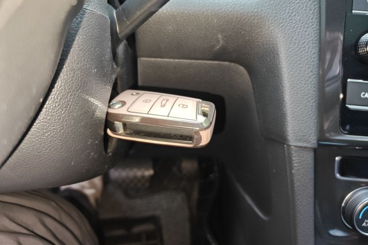 大众 高尔夫 2018款 1.6L 自动舒适型中控内饰11