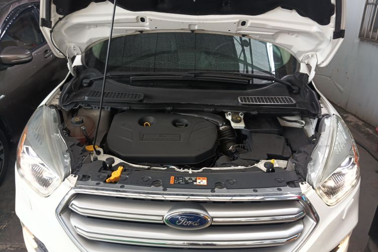 福特 翼虎 2017款 EcoBoost 245 四驱豪翼型机舱底盘24