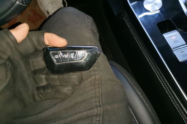 北京汽车 北京X7 2022款 1.5TD DCT致尚版中控内饰7001