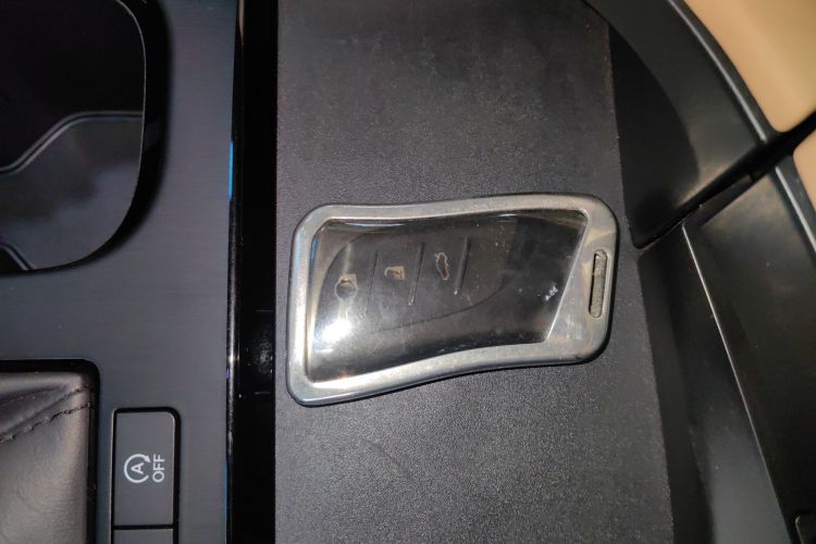 雷克萨斯ES 2022款 200 卓越版中控内饰11