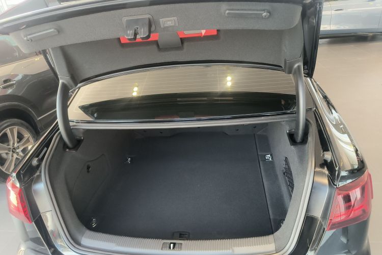 奥迪A6L 2016款 30 FSI 舒适型局部细节23