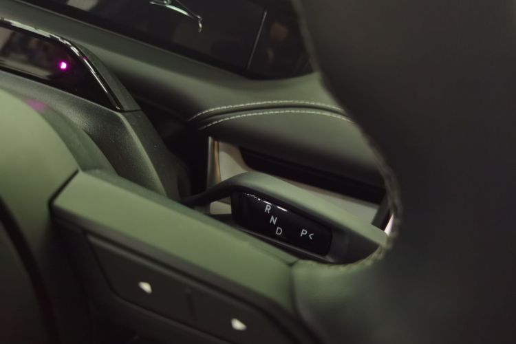 小米汽车 小米SU7 2024款 后驱标准创始版中控内饰18