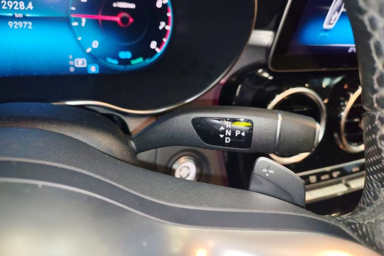 奔驰C级 2021款 C 260 星耀臻藏版中控内饰18