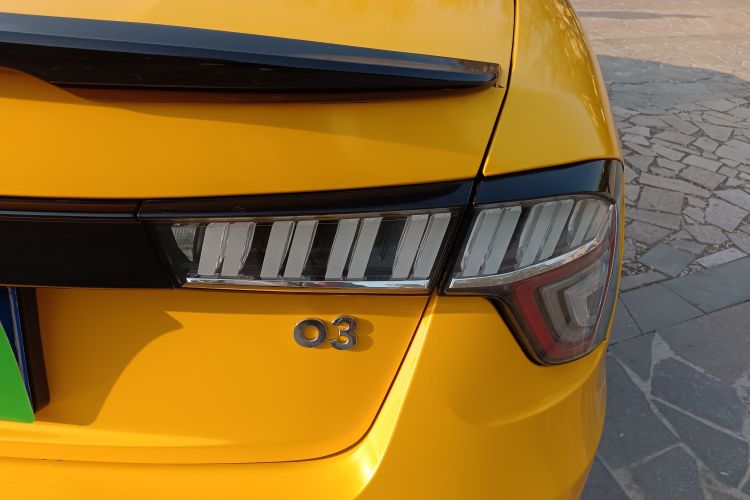 领克03 2021款 1.5TD DCT劲Plus车身外观9